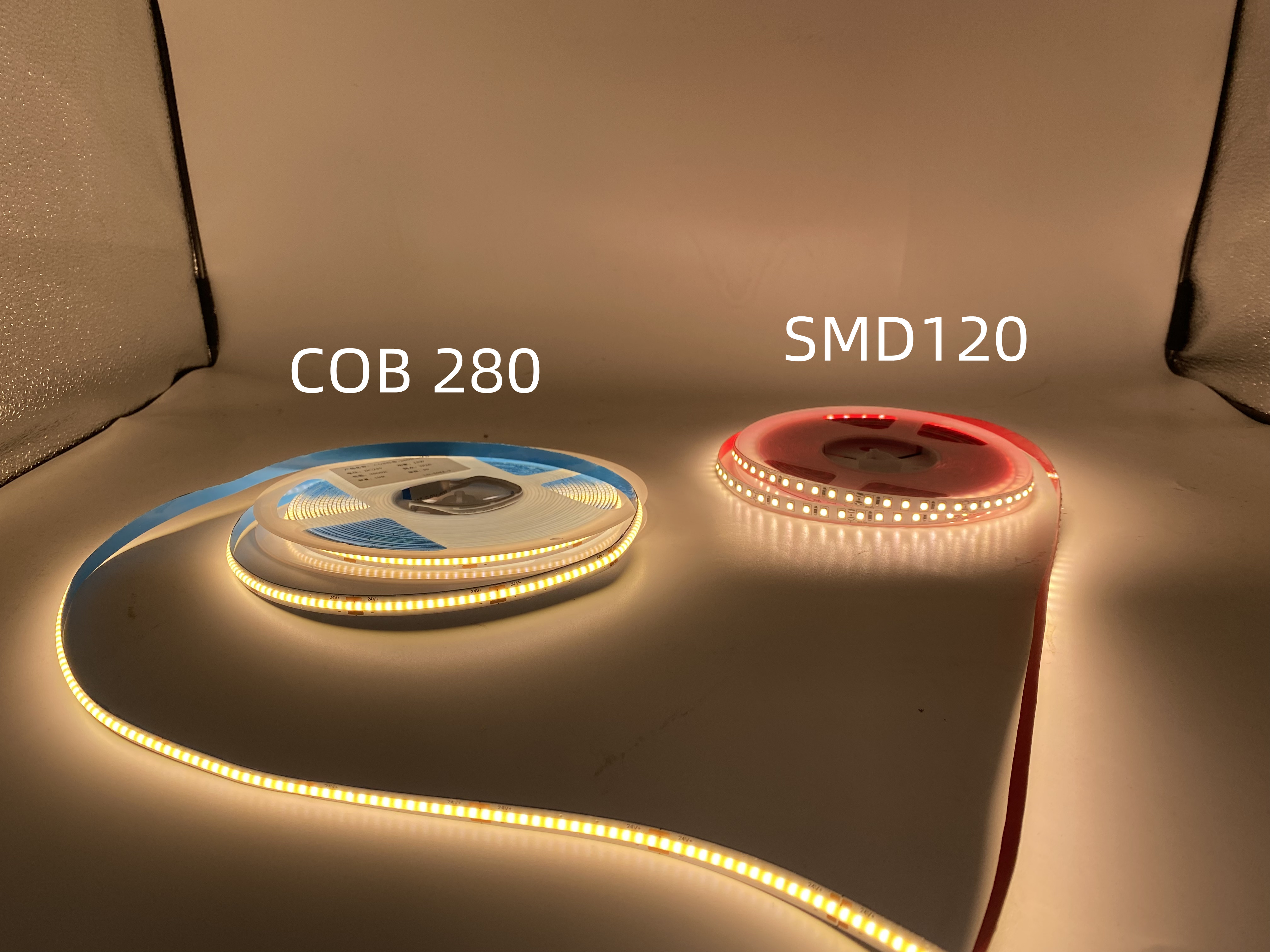 COB strip light 8/10 Excellent Heat Resistance And High Light Transmittance Healthy Eye Lighting 